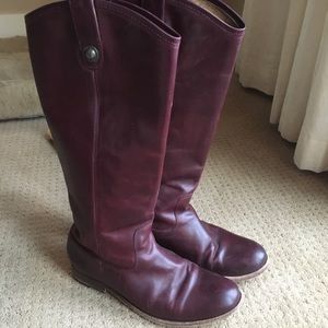 FRYE Wine Leather Melissa Button Boots, size 7.5